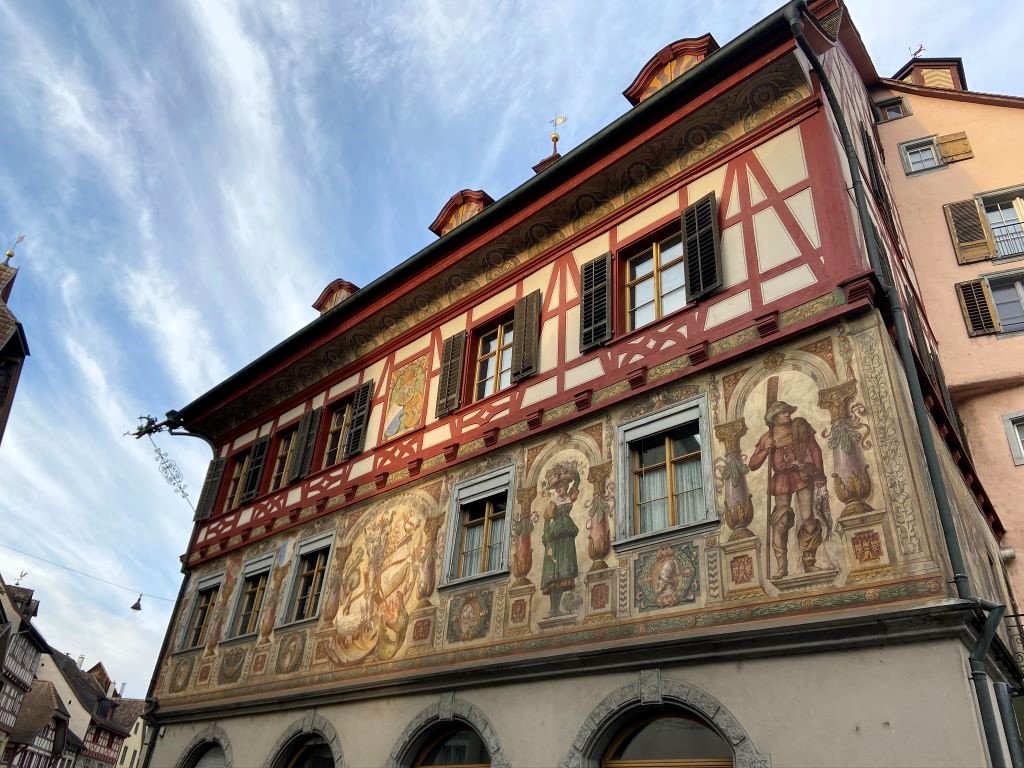 Fachada de casa pintada em Stein am Rhein