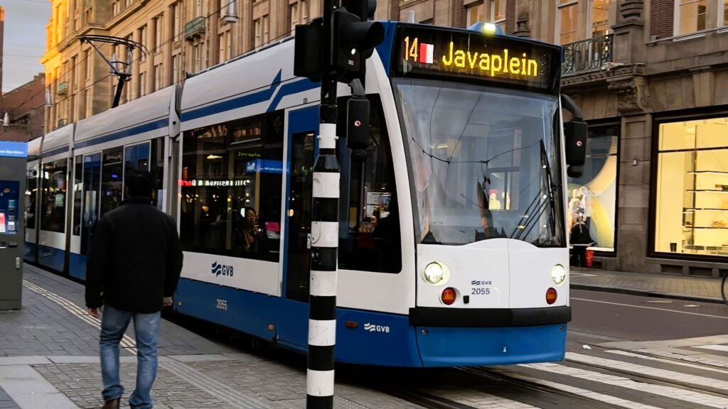 Como se deslocar em Amsterdam de Tram