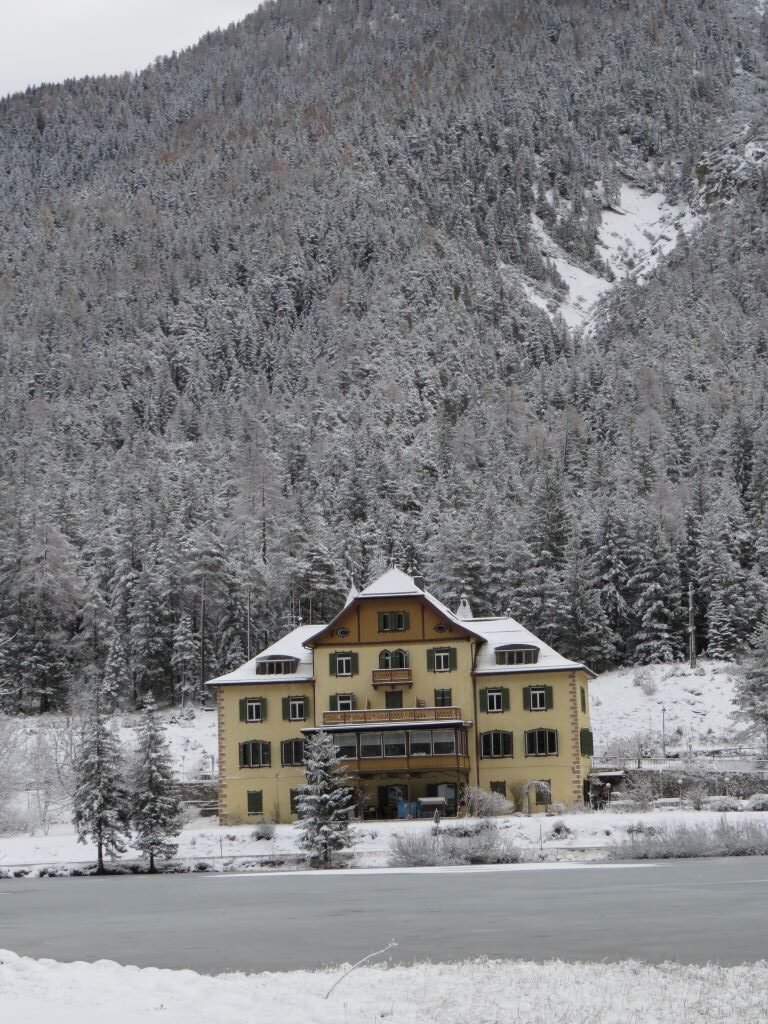 Lago di Dobbiacco congelado